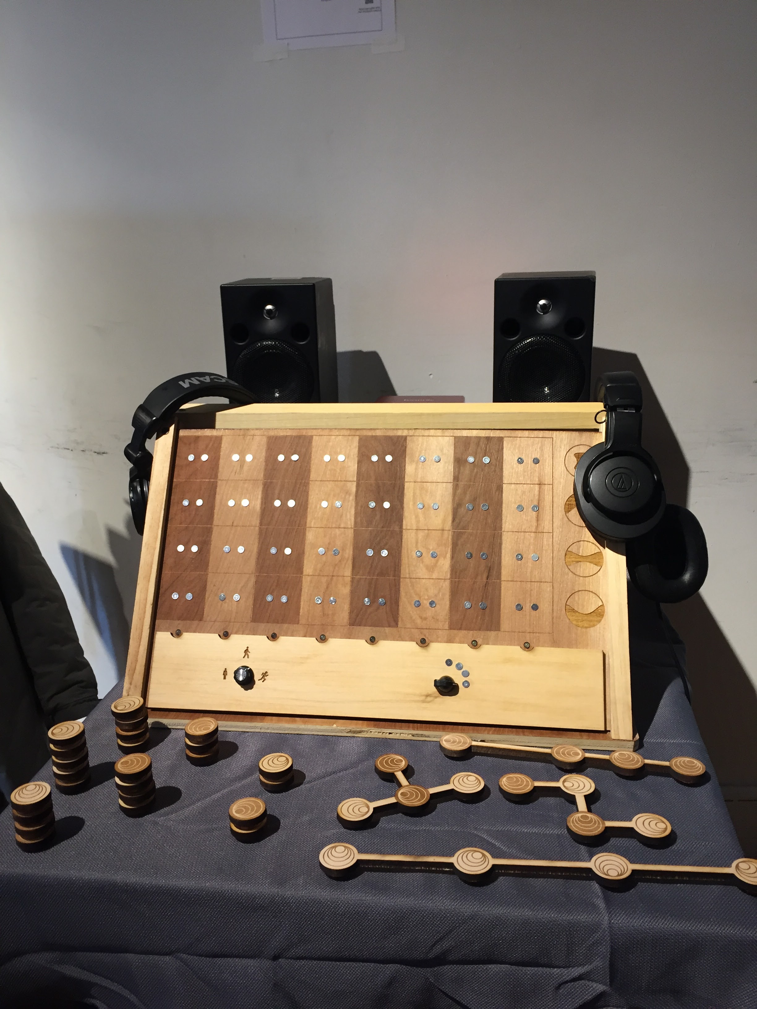 Early Tembo prototype with wooden magnets